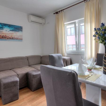Apartment Marijanka セニ エクステリア 写真