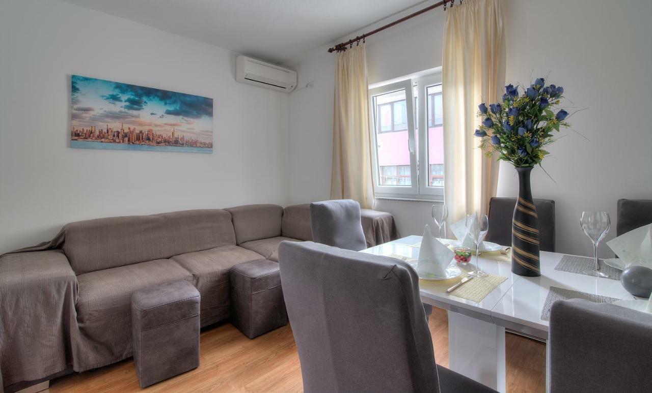 Apartment Marijanka セニ エクステリア 写真