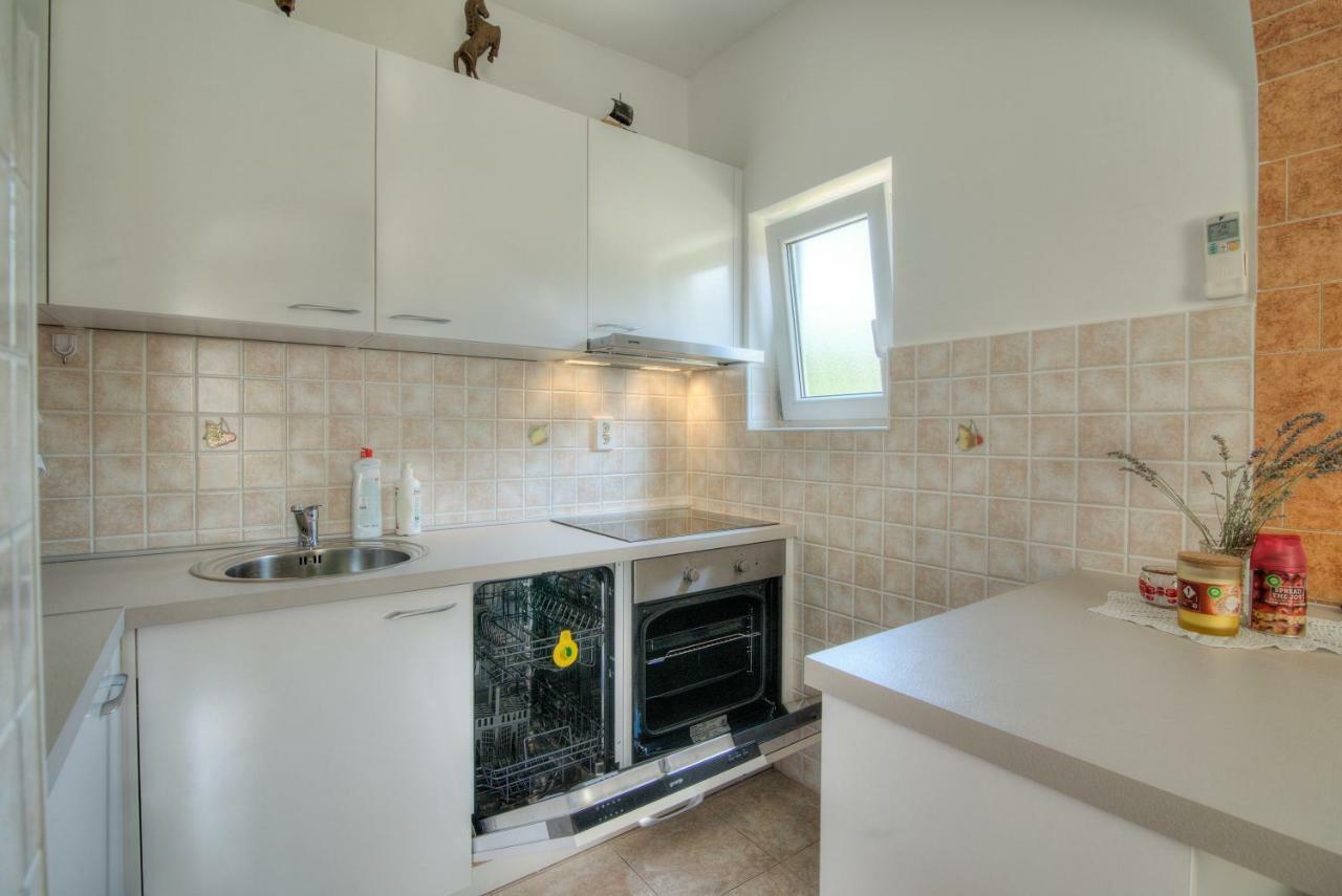 Apartment Marijanka セニ エクステリア 写真